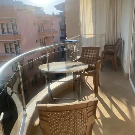 Duplex Near The Cleopatra In Alanya