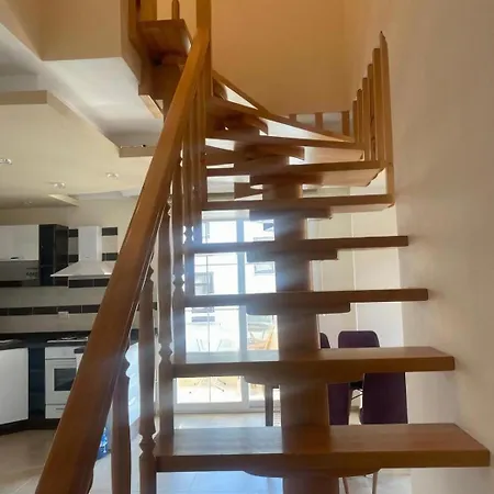 Duplex Near The Cleopatra In Alanya