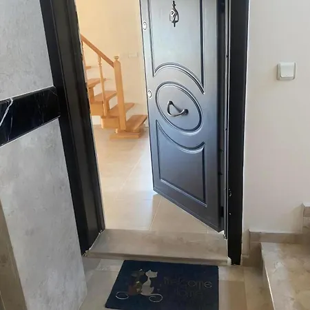 Duplex Near The Cleopatra In Alanya